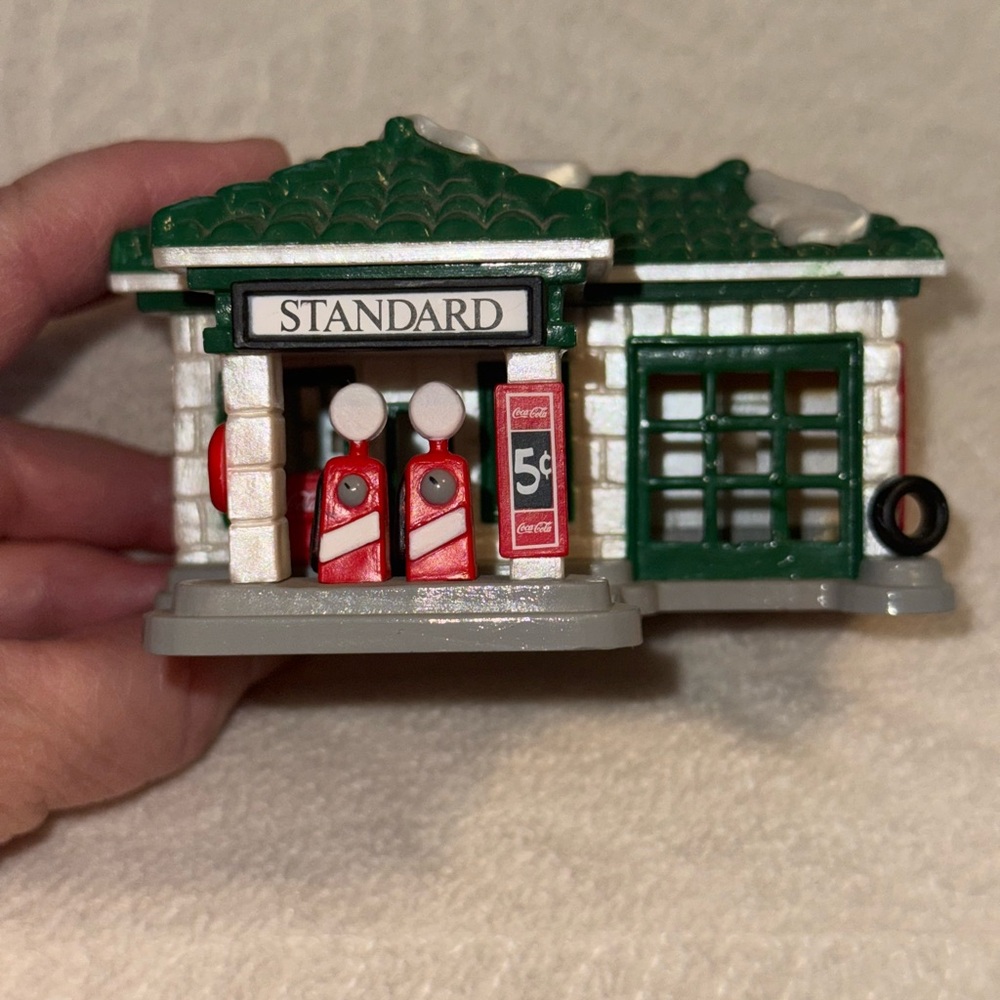 Vintage 1991 Coke Coca-Cola Christmas Ornament Trim-a-Tree 1930s Service Station